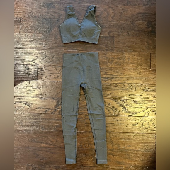 Workout Set Slate Grey Ribbed Sports Bra Buttery Soft High Waisted Leggings XS - Picture 7 of 7